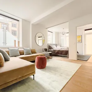 https://beautiful-luxury-apt-heart-of-copenhagen-next-to-dk.copenhagenhotelselect.com